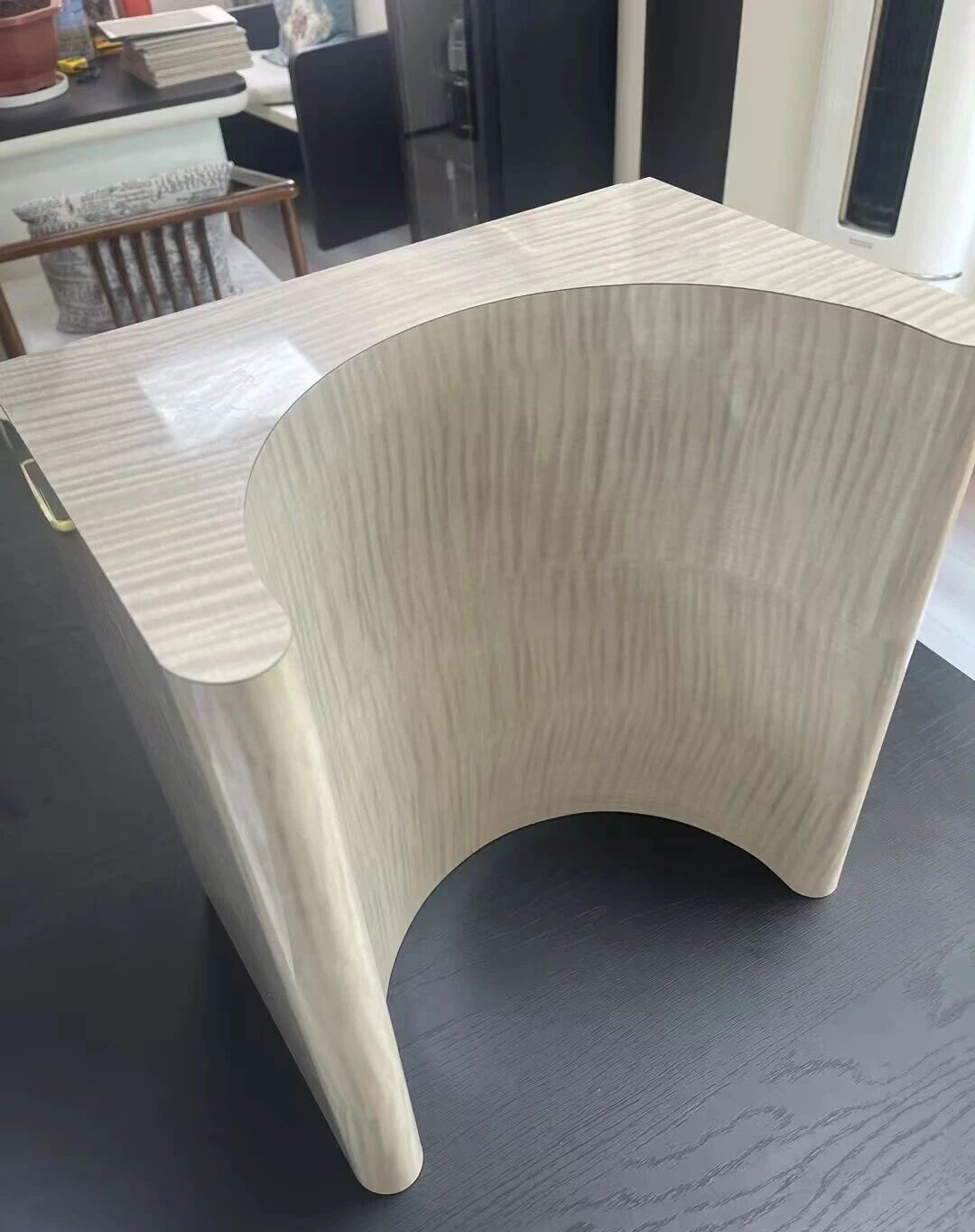 伟询工艺破界|仿生高光影木一体成型弧面,藏尽匠心意